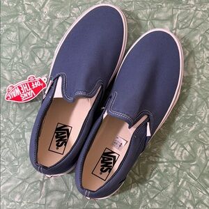 Vans Men's Classic Navy Slip-On Sneakers NWT